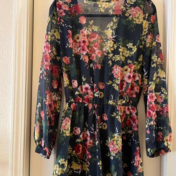 Romper - Picture 3 of 5